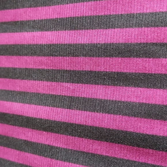 Unique Vintage Black & Fuchsia Striped Bow Short Sleeve Blouse 5X/26 - Picture 4 of 8